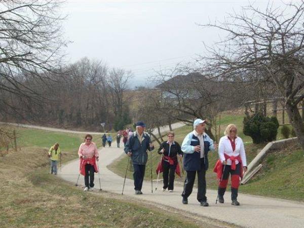 Vabilo na pohod prijateljstva je darilo vašemu zdravju